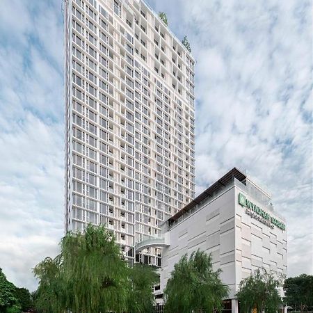 Wyndham Garden Bangkok Sukhumvit 42 Hotel Exterior photo