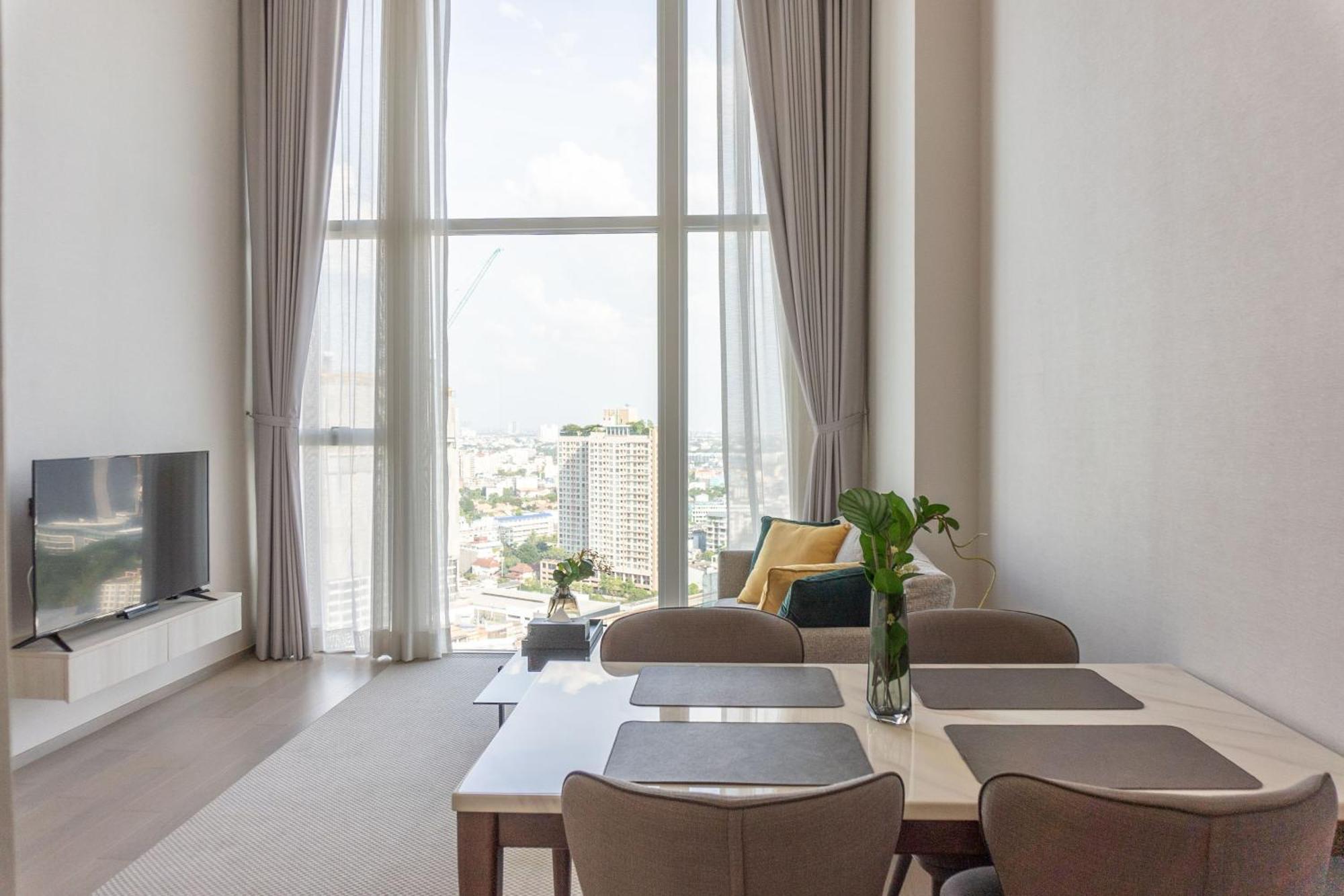 Wyndham Garden Bangkok Sukhumvit 42 Hotel Exterior photo